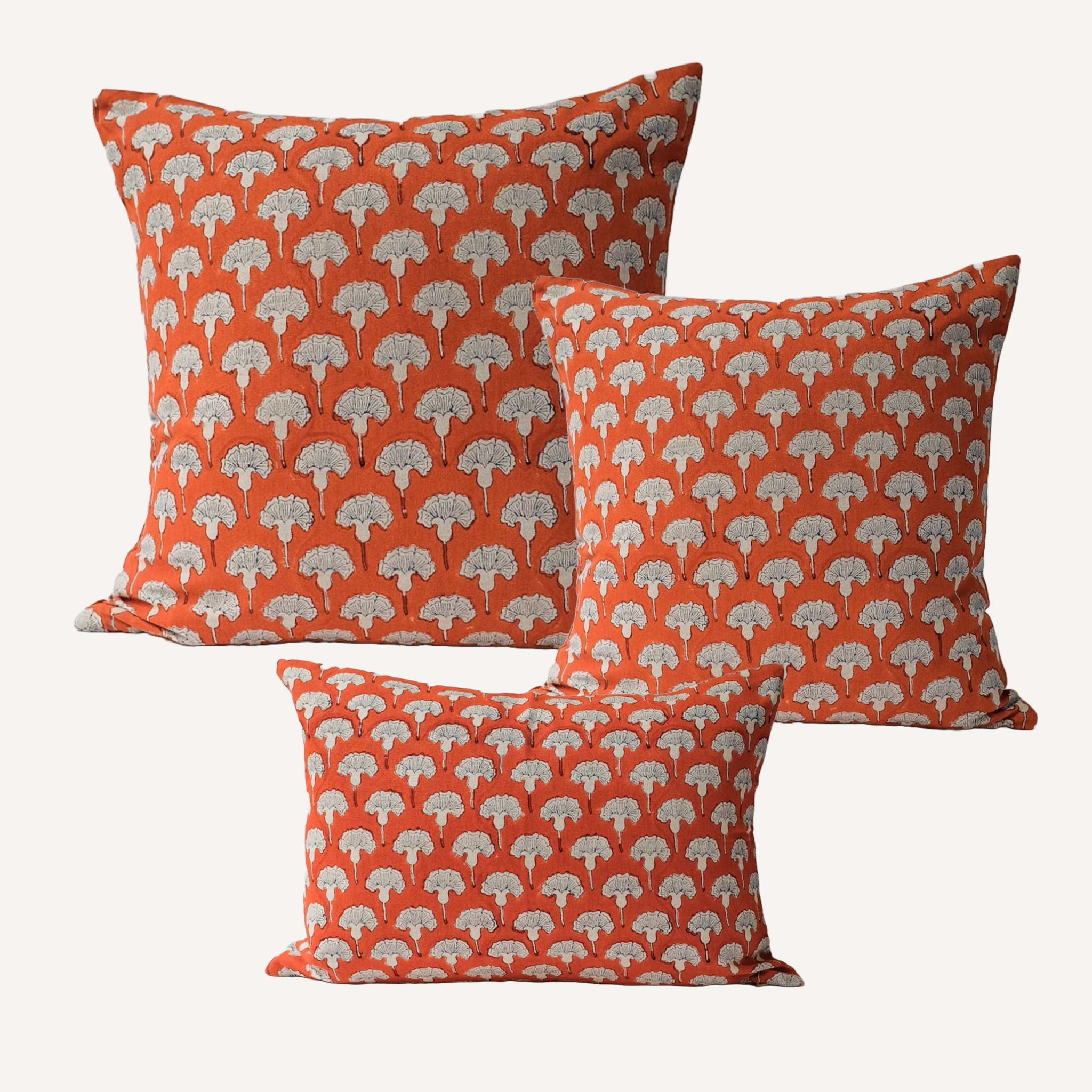 HAND BLOCKED LINEN PILLOW Iris