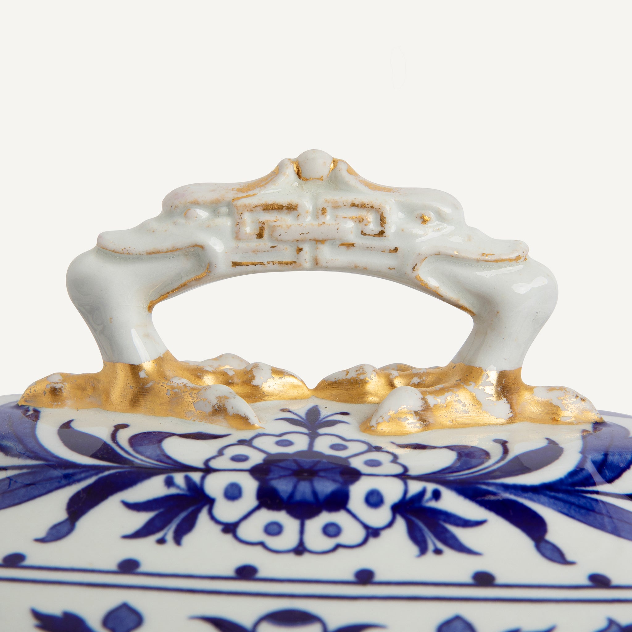 VINTAGE ROYAL WORCESTER COVERED FOOTED TUREEN