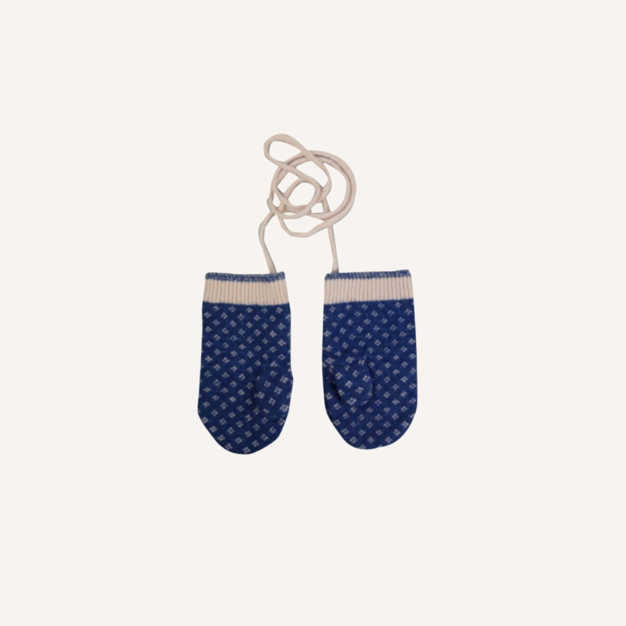 LA PETITE COLLECTION JACQUARD MITTENS