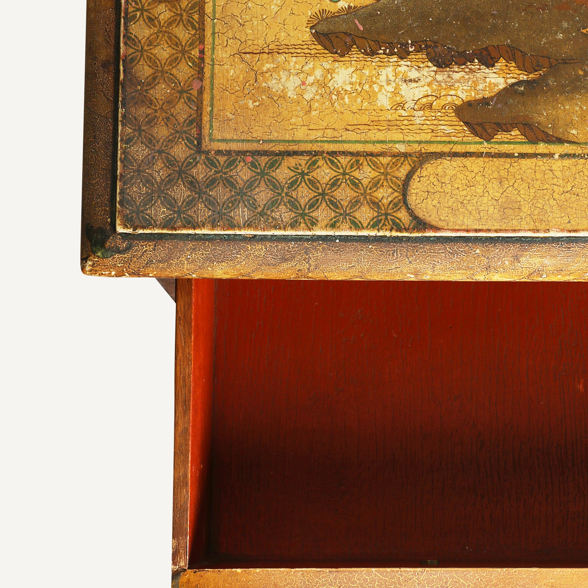 VINTAGE LACQUERED CHINOISERIE CHEST OF DRAWERS