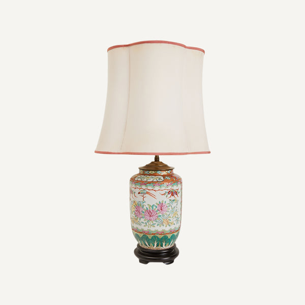 ANTIQUE CHINESE PORCELAIN LAMP