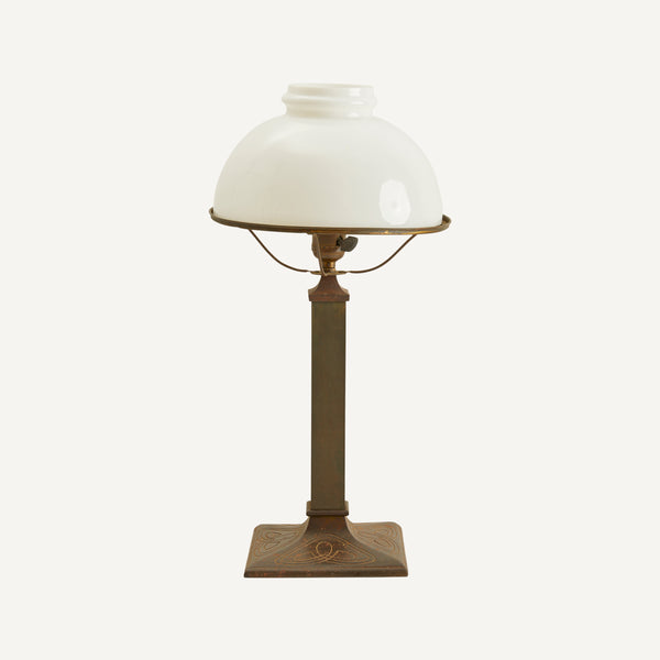 ANTIQUE TABLE LAMP