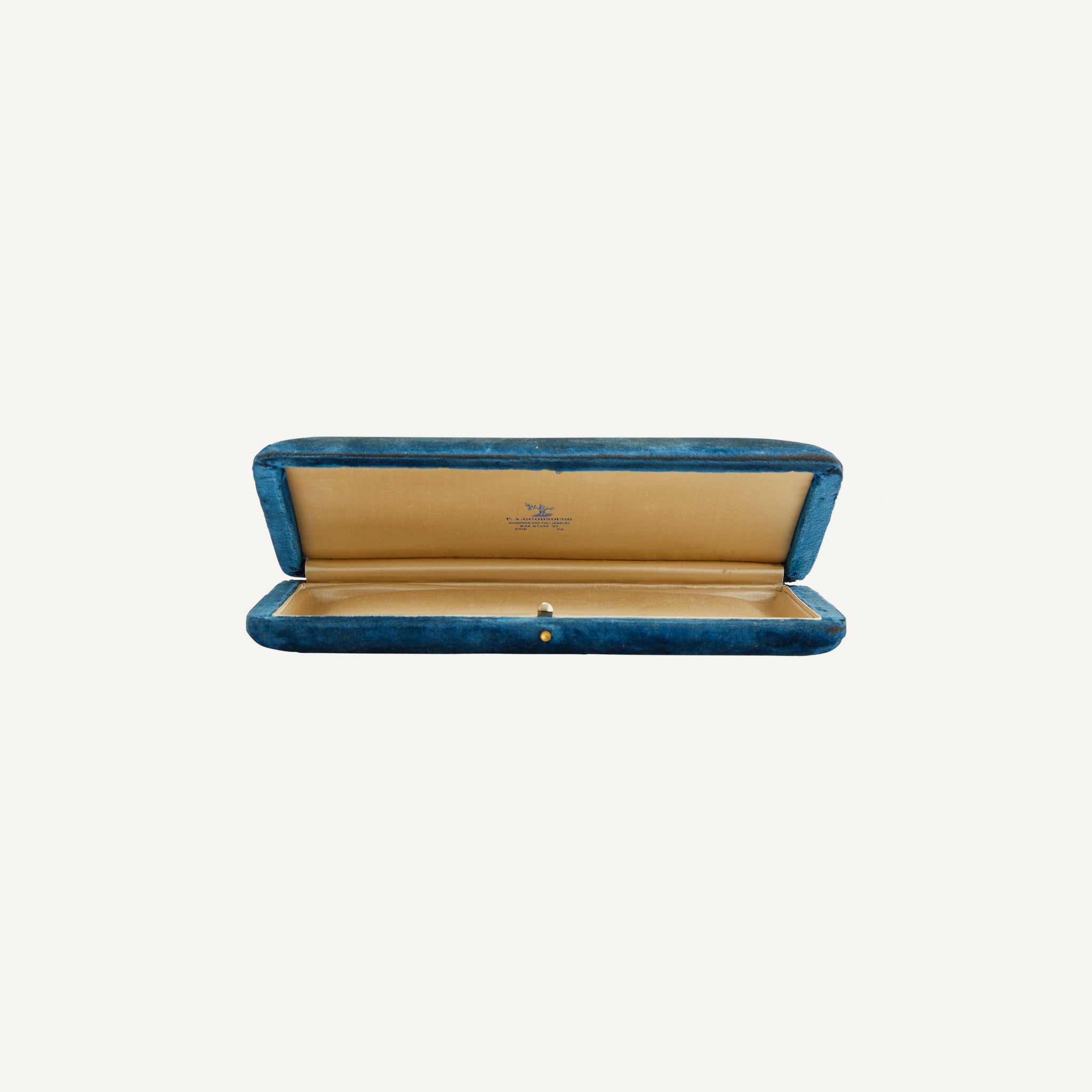 ANTIQUE VELVET BOX