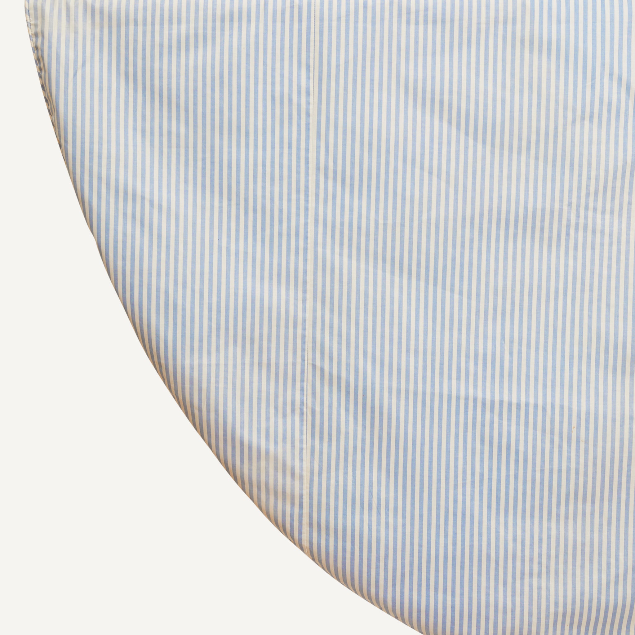 VINTAGE STRIPED TABLECLOTH