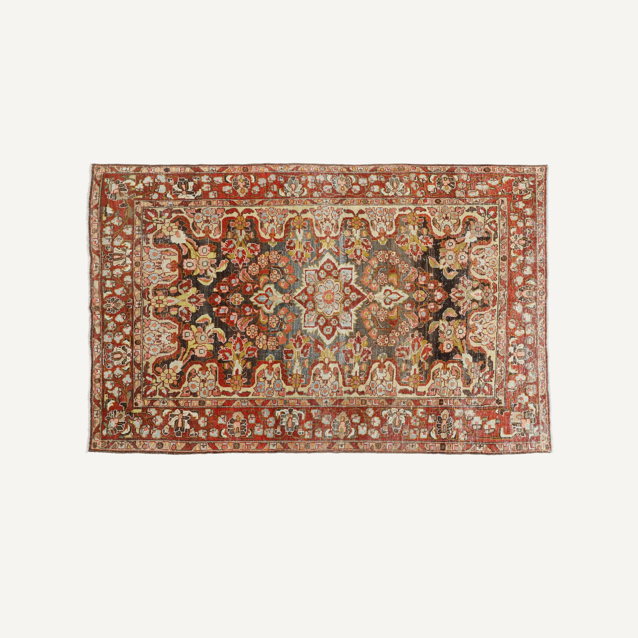 VINTAGE MAHAL RUG