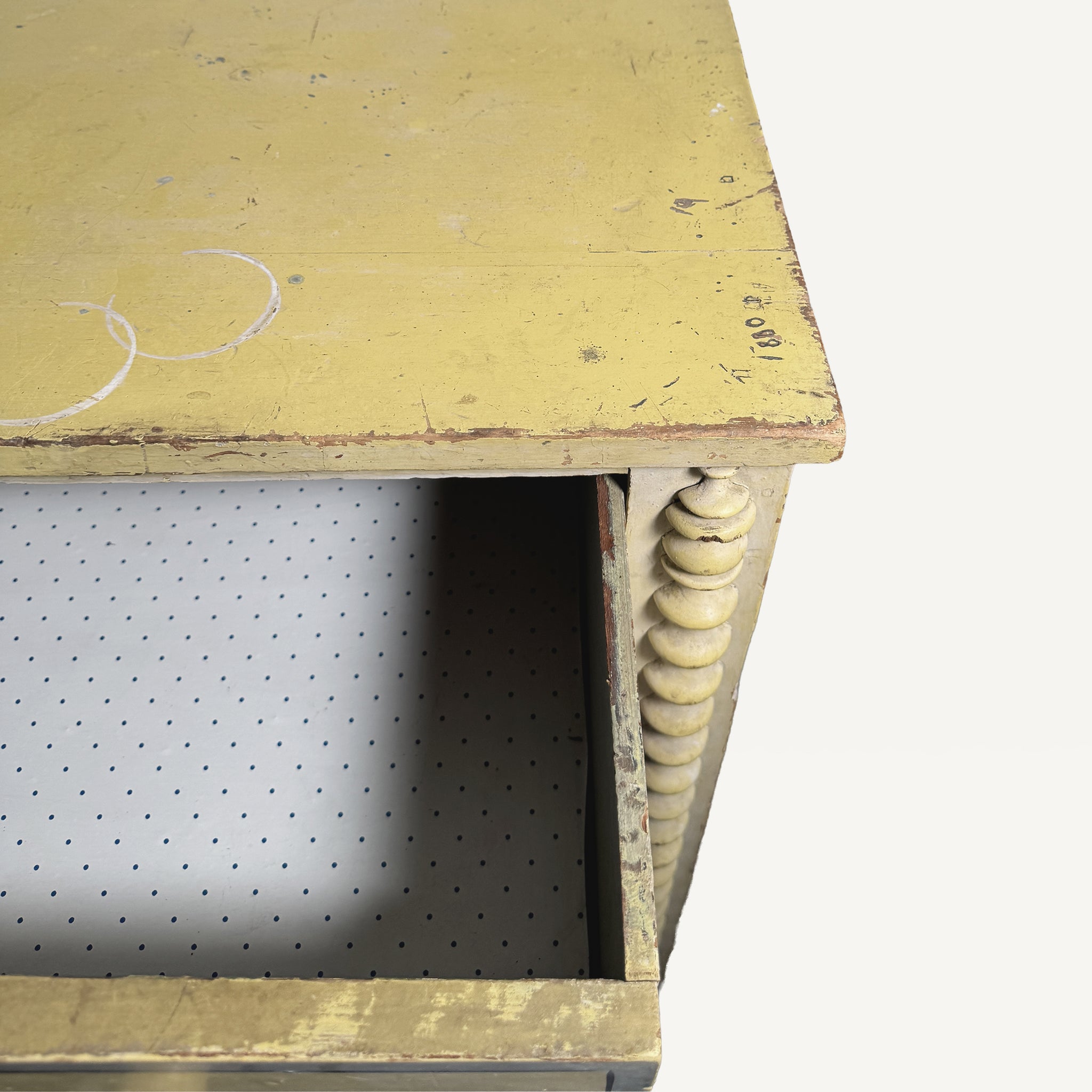 ANTIQUE COTTAGE DRESSER