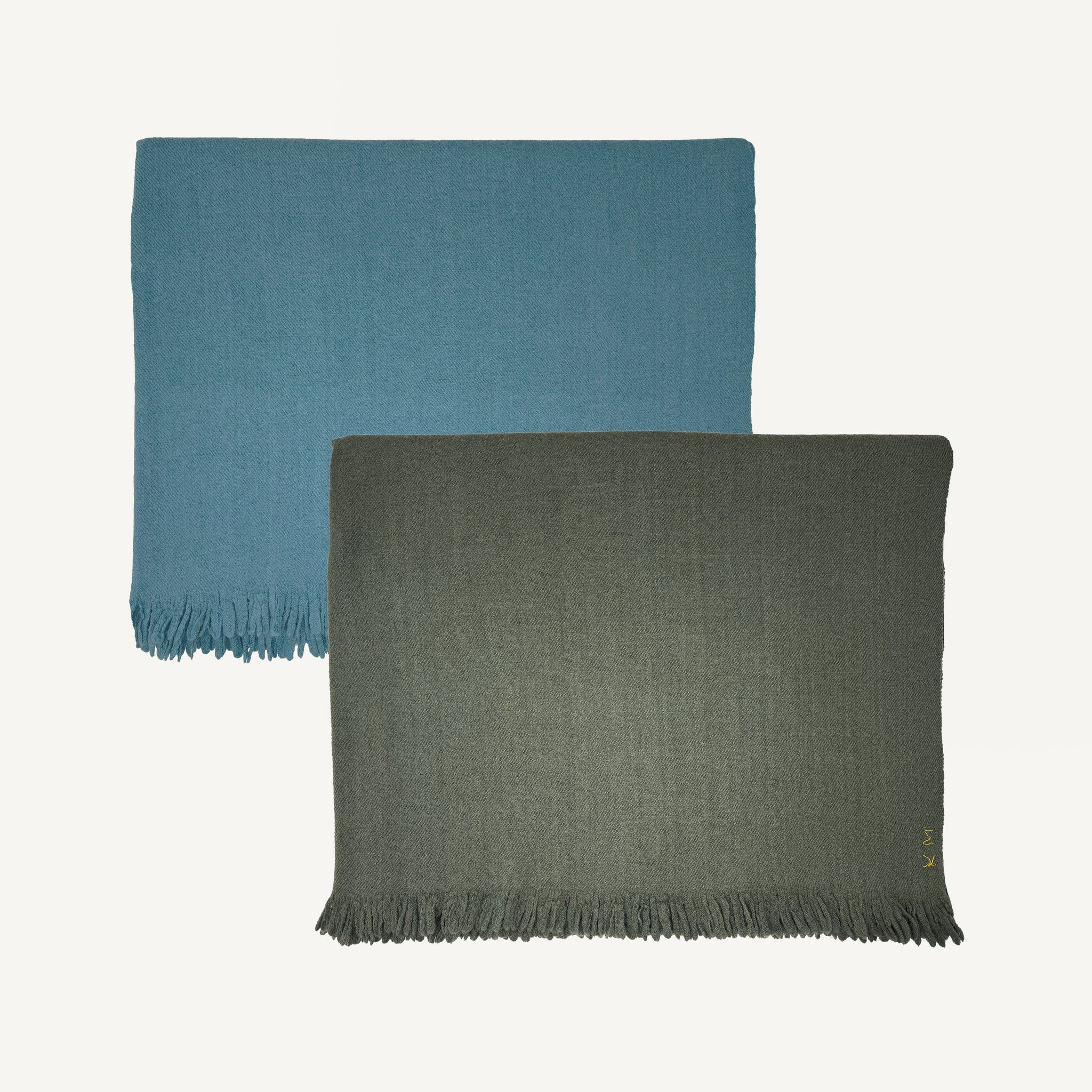 HANDWOVEN WOOL THROW