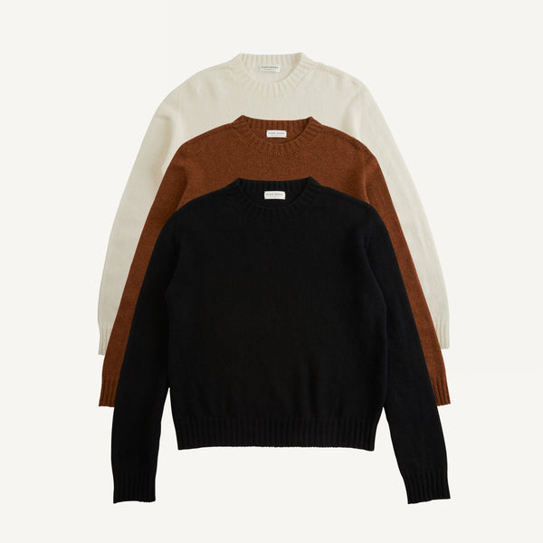 PLAIN GOODS WOMEN'S CASHMERE CREWNECK SWEATER