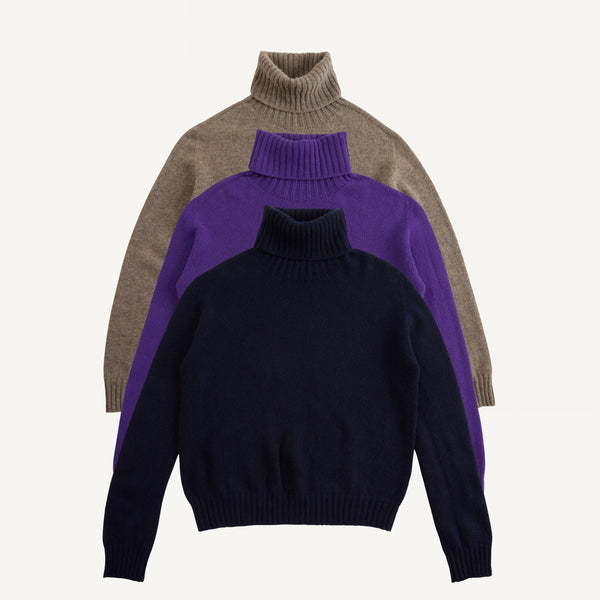 PLAIN GOODS WOMEN'S CASHMERE TURTLENECK SWEATER