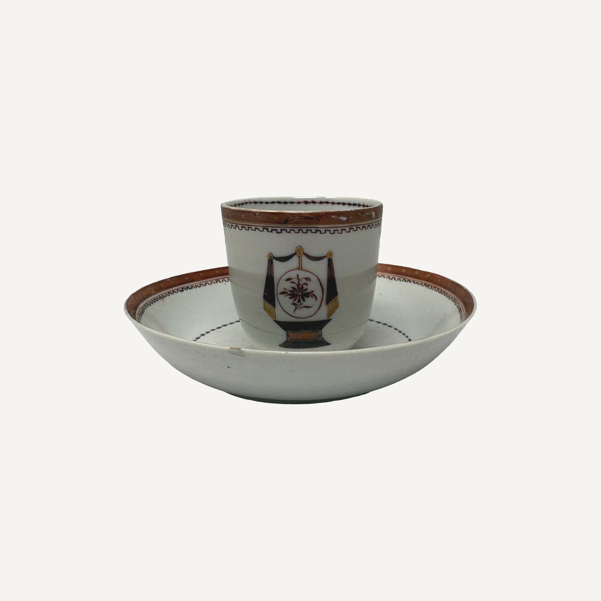 ANTIQUE ARMORIAL CHINESE EXPORT CUP & SAUCER