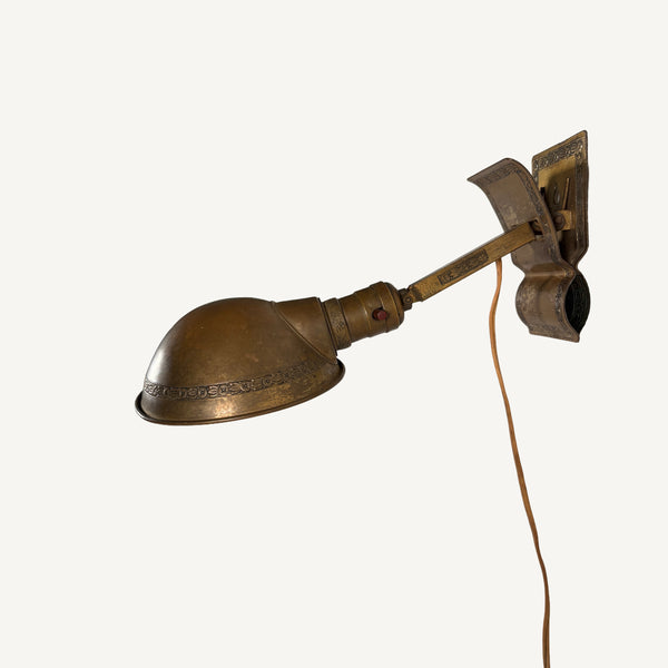 ANTIQUE CLIP-ON ACCENT LIGHT