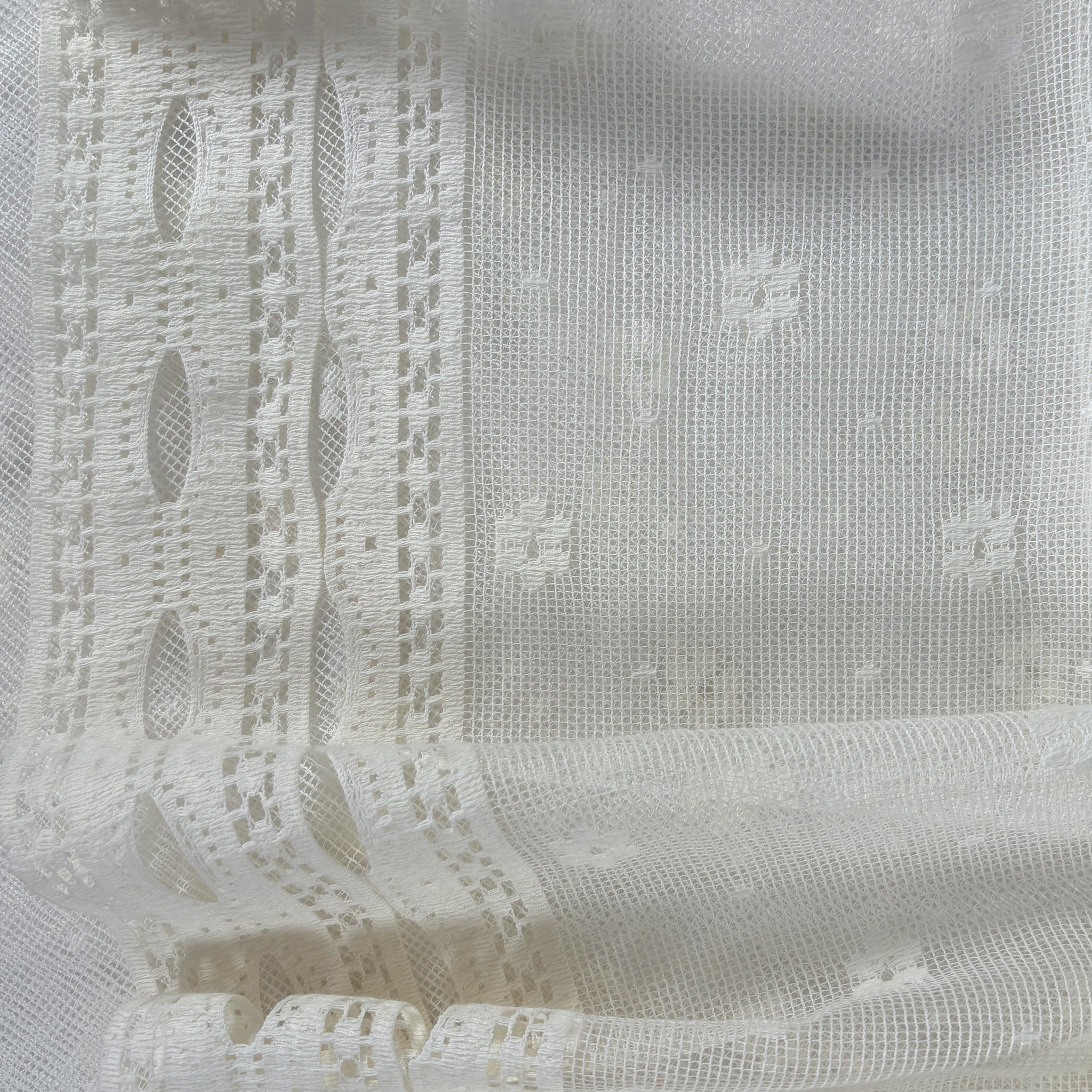 VINTAGE LACE FABRIC