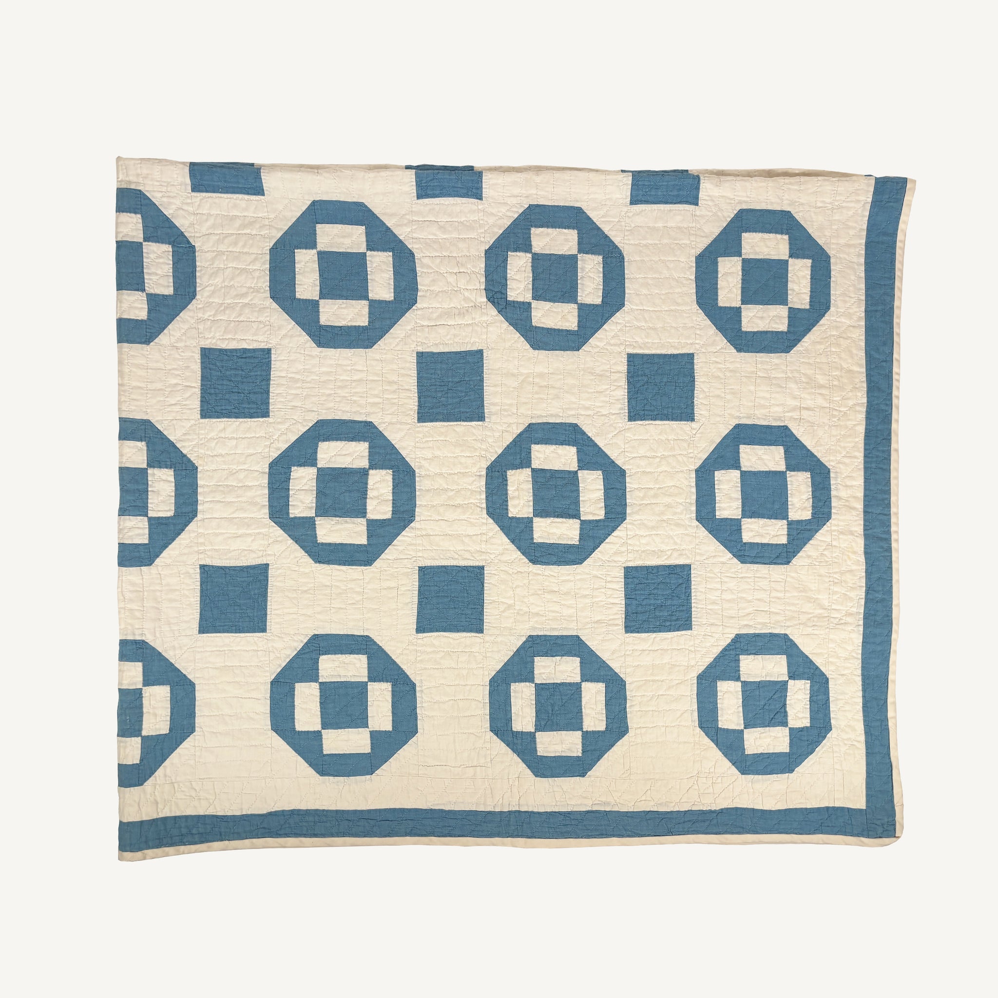 ANTIQUE SNOWBALL QUILT