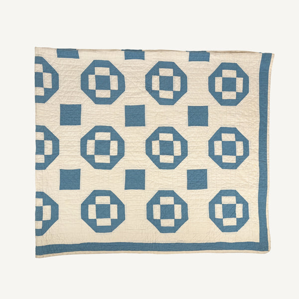 ANTIQUE SNOWBALL QUILT