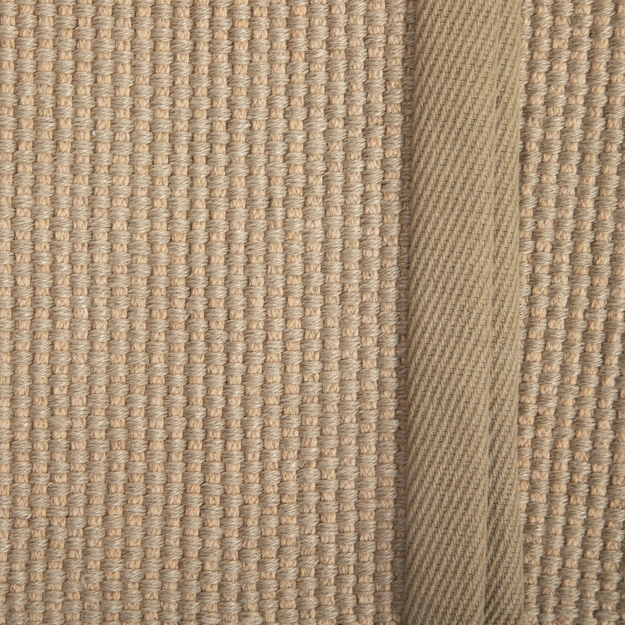 LINEN CORD RUNNER